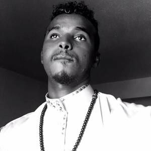 Meet your Posher, Abdulahi